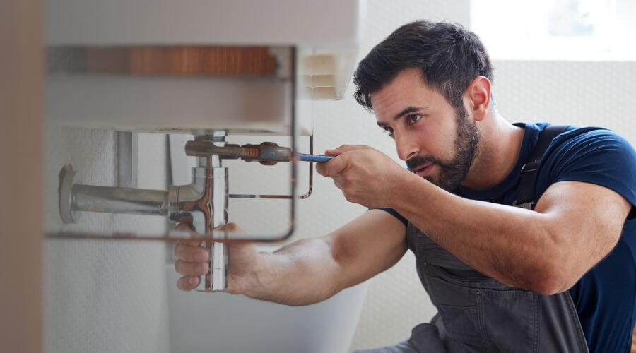Local expert plumbing services in Dunlow, WV